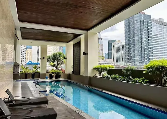 W King Bed Near Greenbelt 55-in Tv Apartment