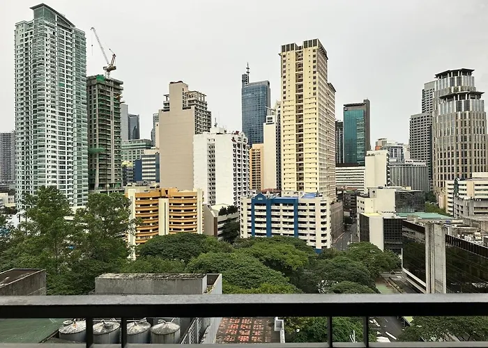 W King Bed Near Greenbelt 55-in Tv Apartment *